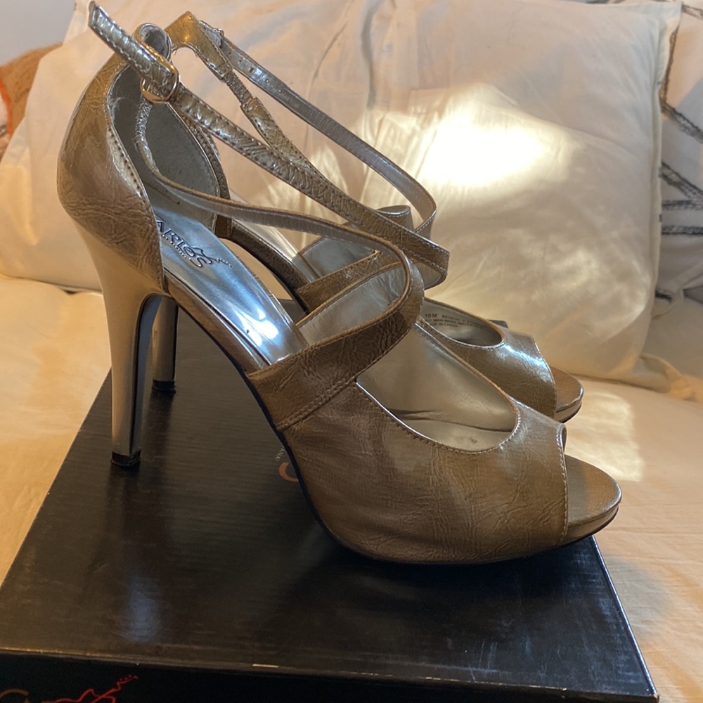 Carlos Santana heels - Picture 3 of 5
